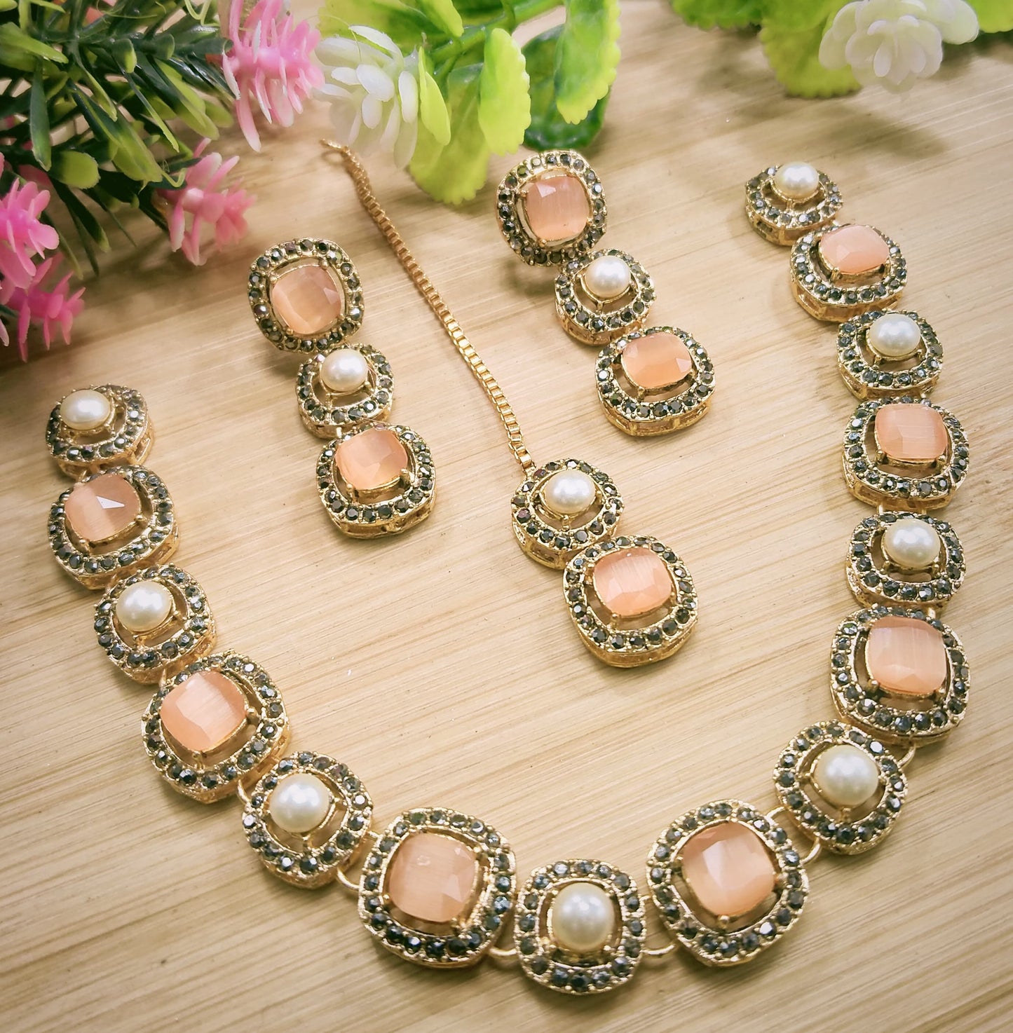 Neck lace 002