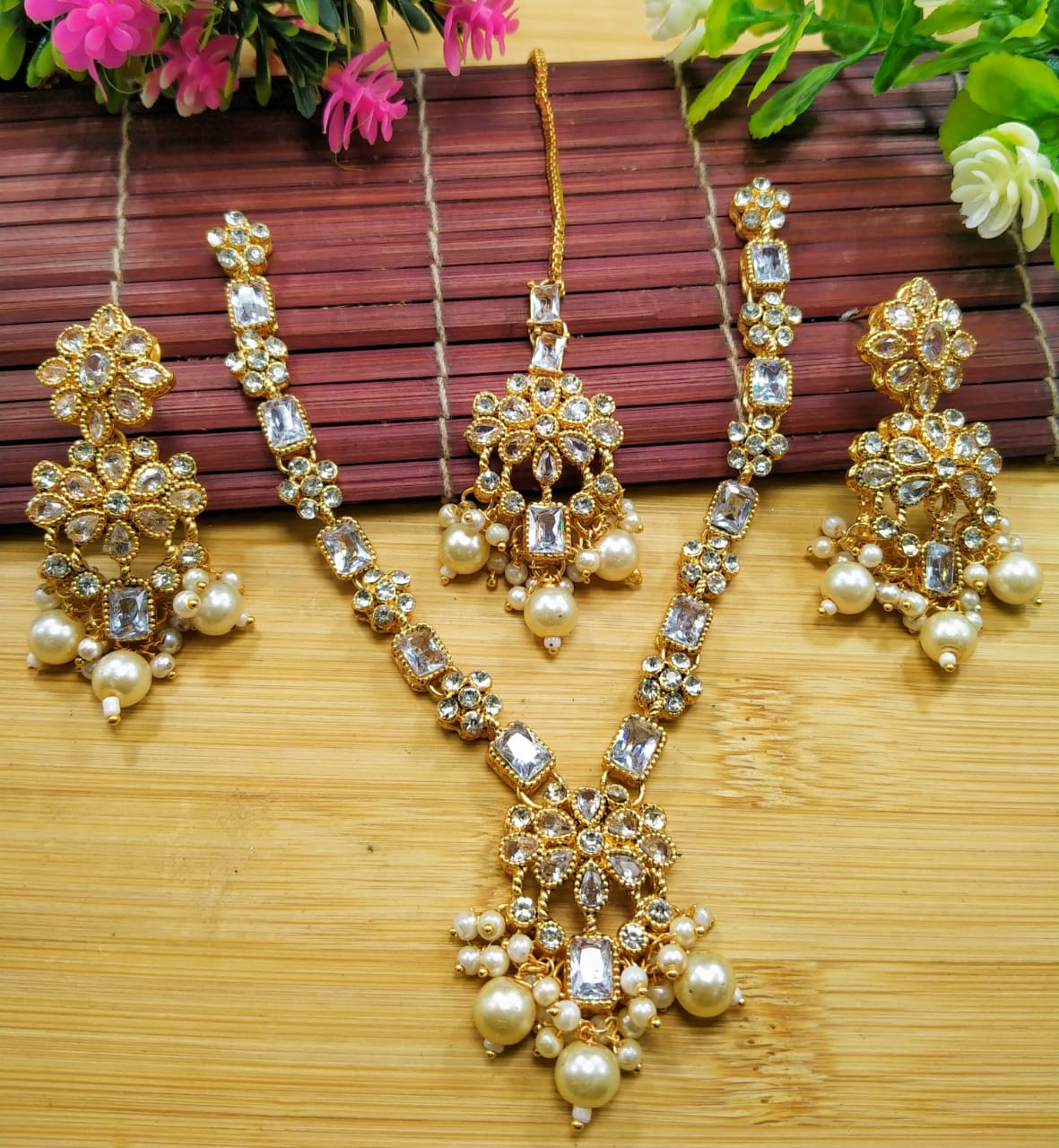 Neck lace 003