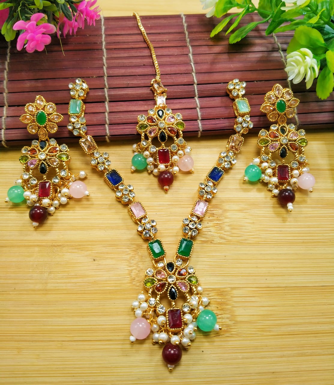 Neck lace 003