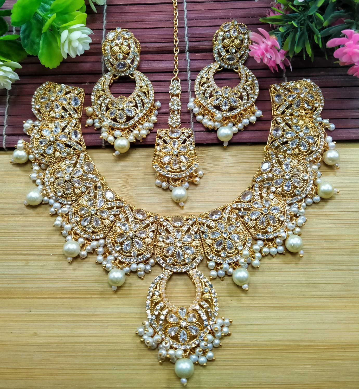 Neck lace 004