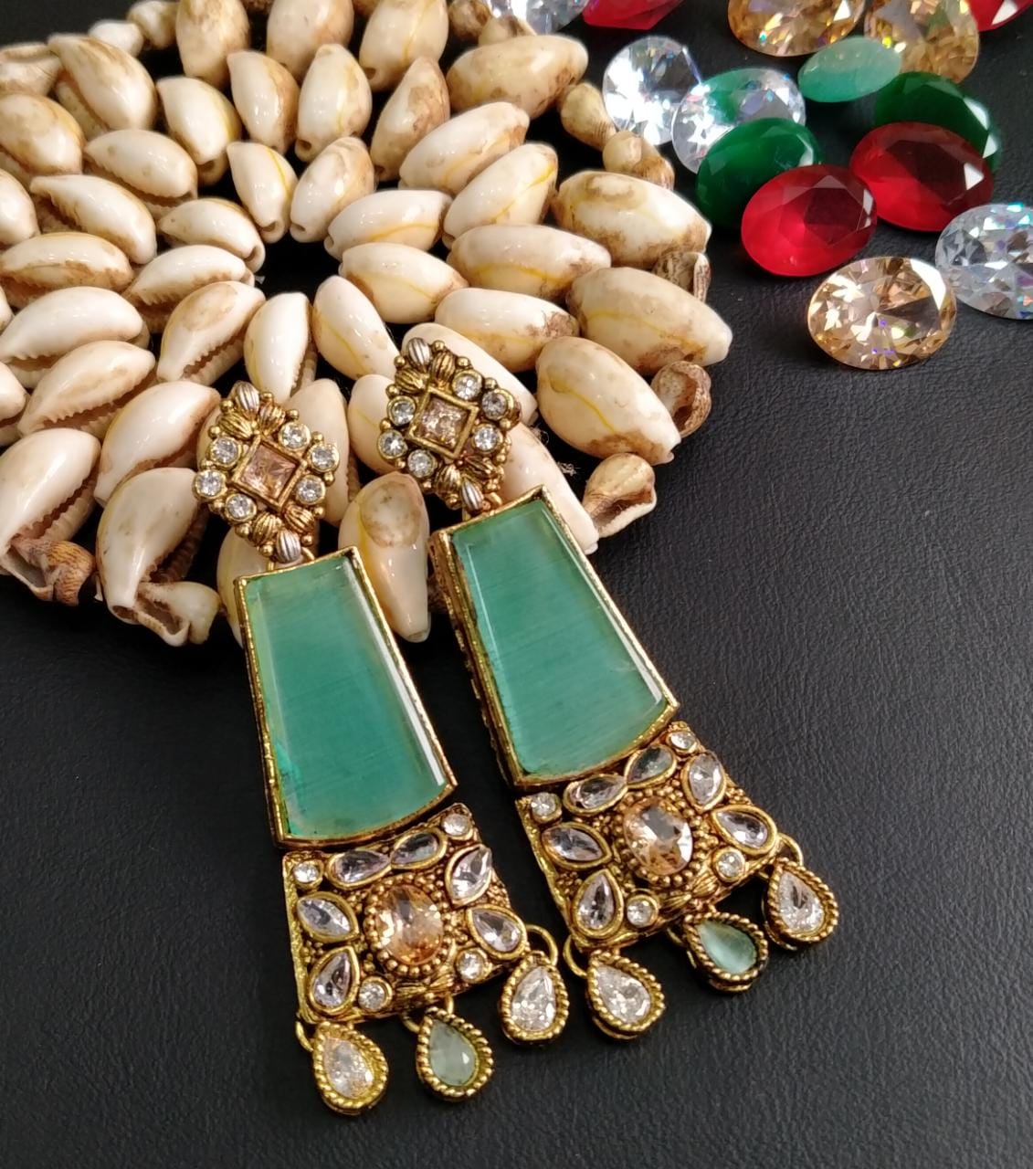 EARRINGS 006