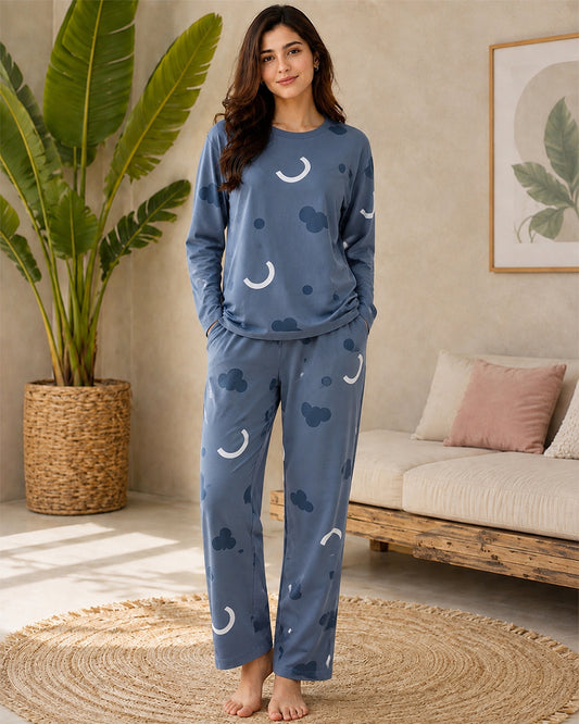 Pattern Printed Woman Night Suit