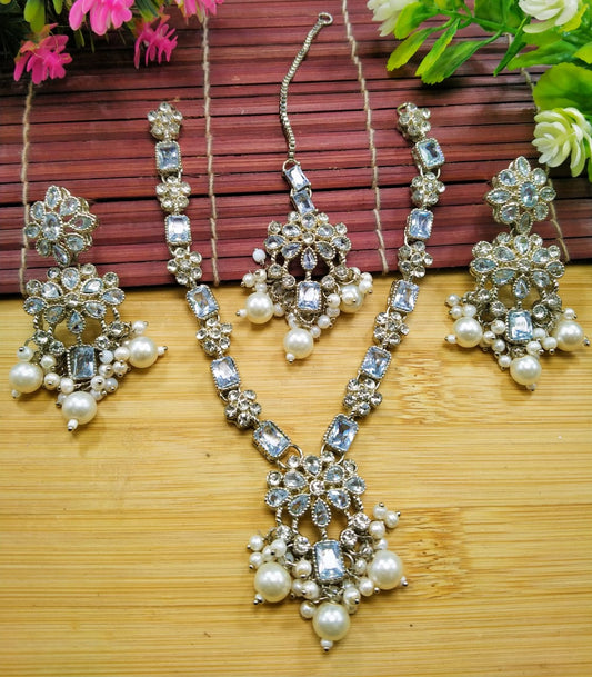 Neck lace 003