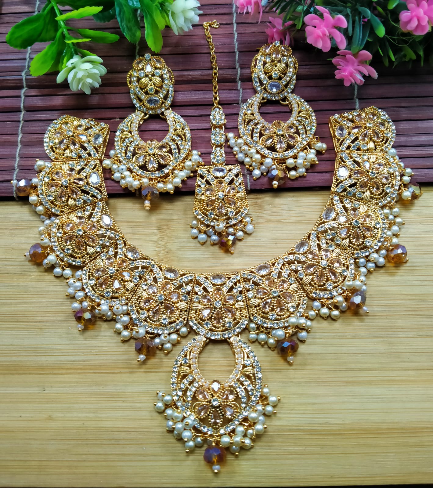 Neck lace 004